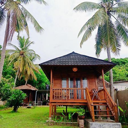 Yellow Coco Gili Gede Exterior foto